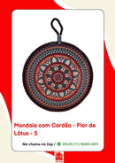 Mandala Decorativa em Porcelana com Cordão – 17 cm