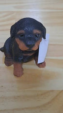 Enfeite de Resina Filhote de Rottweiller Sentado
